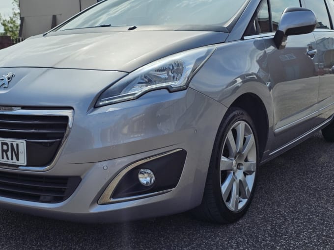 2025 Peugeot 5008