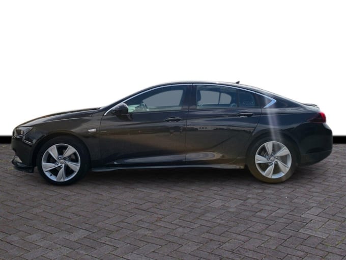 2025 Vauxhall Insignia
