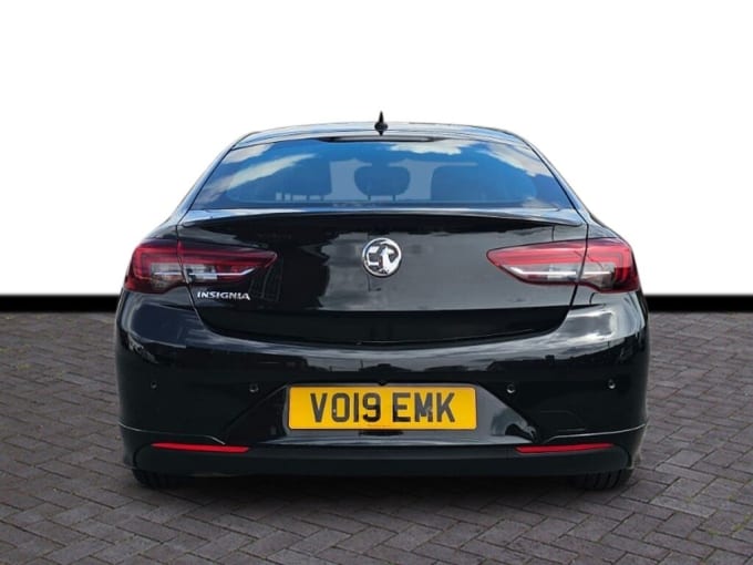 2025 Vauxhall Insignia