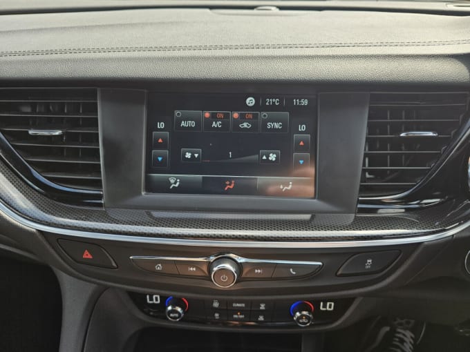 2025 Vauxhall Insignia