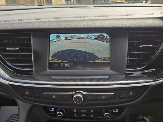 2025 Vauxhall Insignia