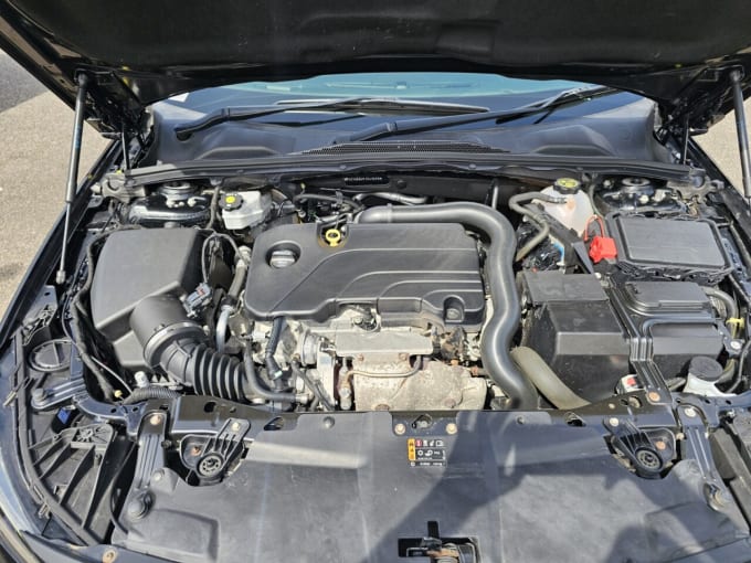2025 Vauxhall Insignia