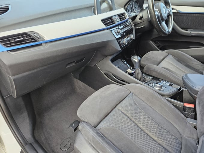 2025 BMW X1