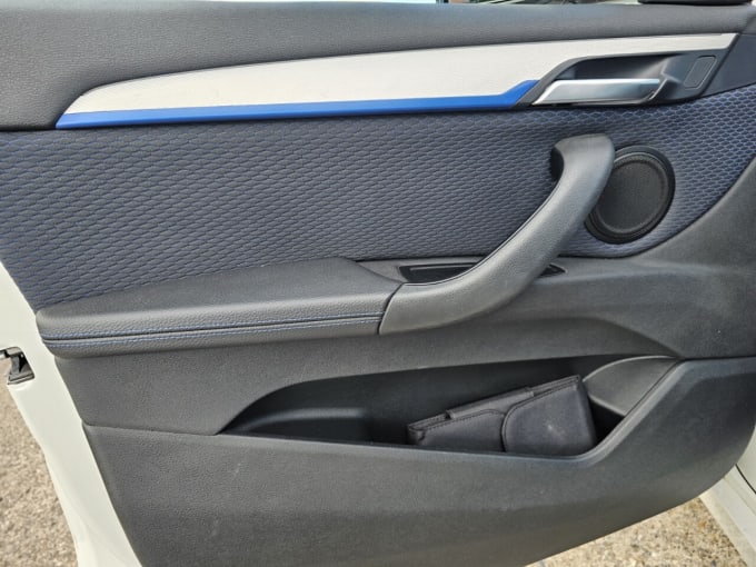 2025 BMW X1