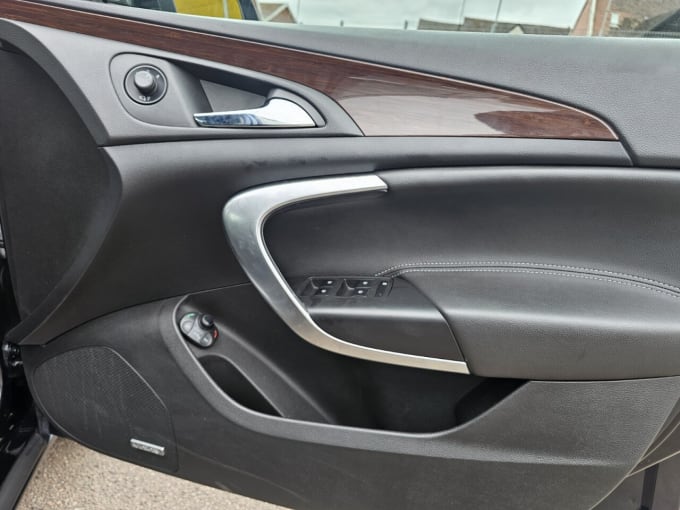 2025 Vauxhall Insignia