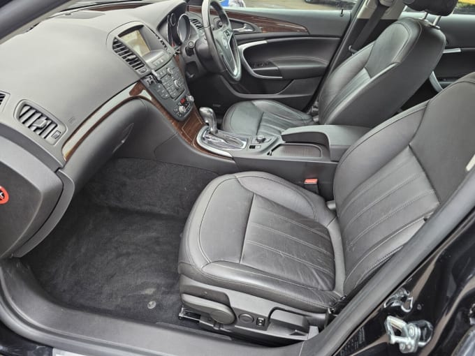 2025 Vauxhall Insignia