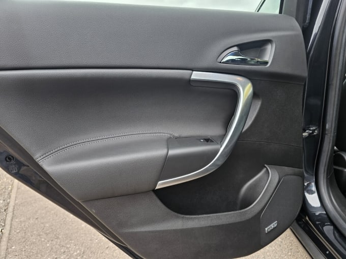 2025 Vauxhall Insignia