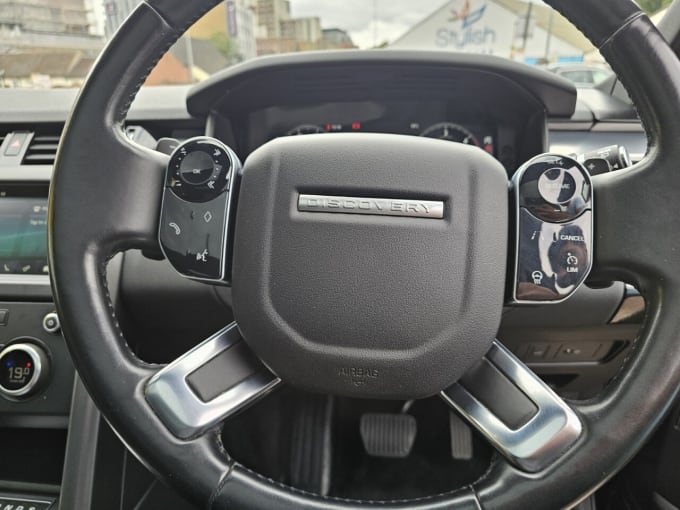 2025 Land Rover Discovery