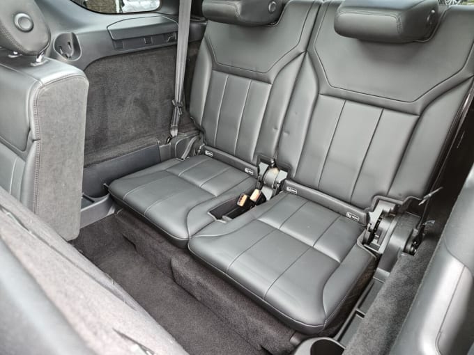 2025 Land Rover Discovery