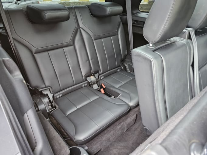 2025 Land Rover Discovery