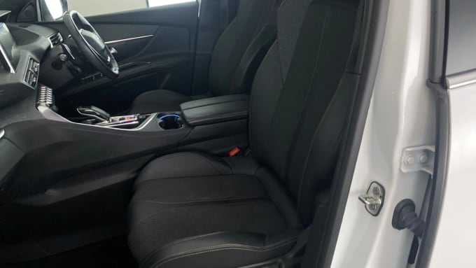 2020 Peugeot 5008