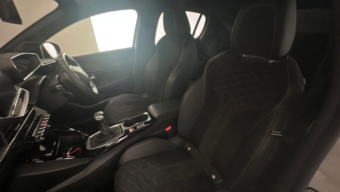 2022 Peugeot 208