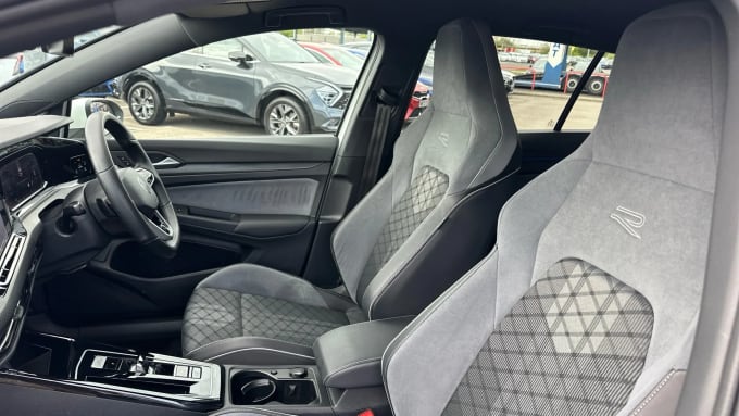 2023 Volkswagen Golf