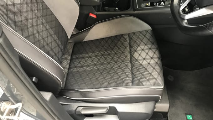 2022 Volkswagen Golf