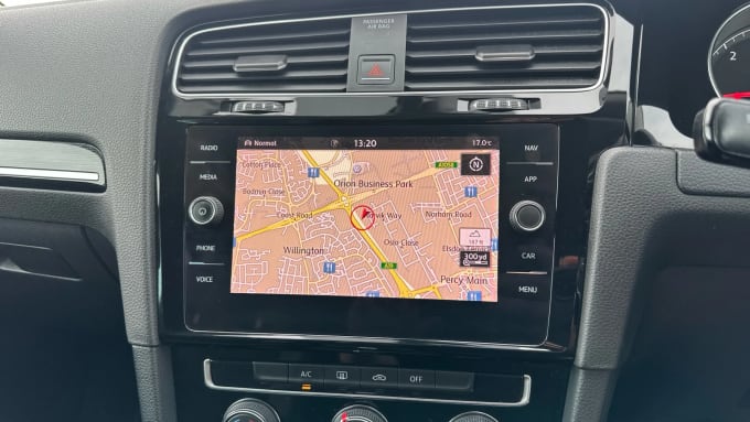 2017 Volkswagen Golf
