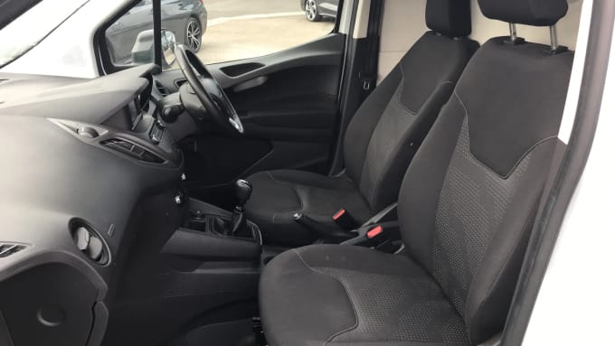 2019 Ford Transit Courier