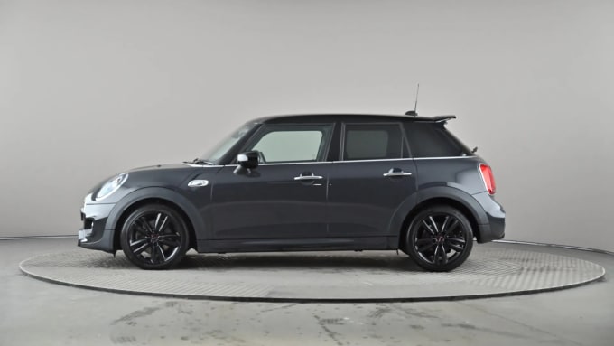 2021 Mini Hatch