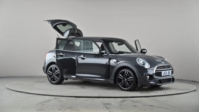 2021 Mini Hatch