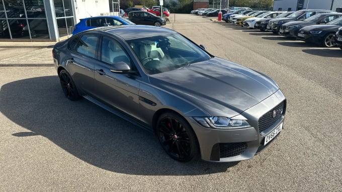 2016 Jaguar Xf