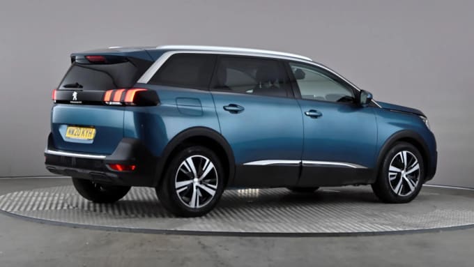 2020 Peugeot 5008