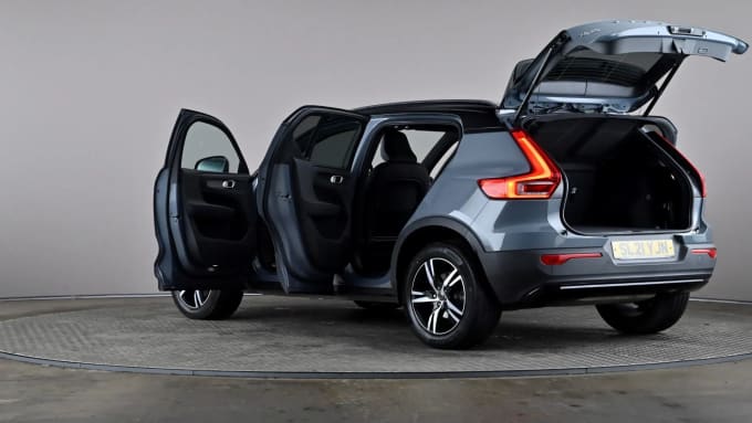 2021 Volvo Xc40