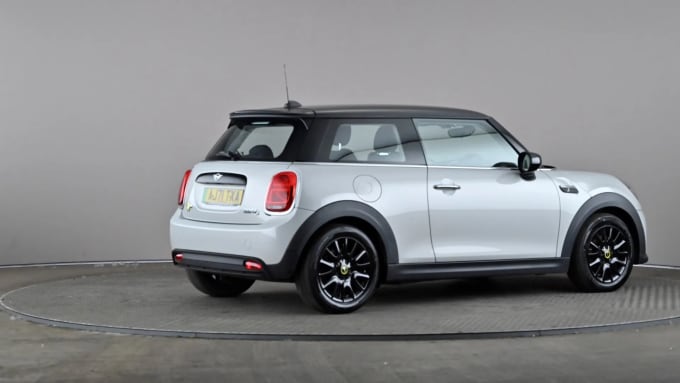2022 Mini Hatch