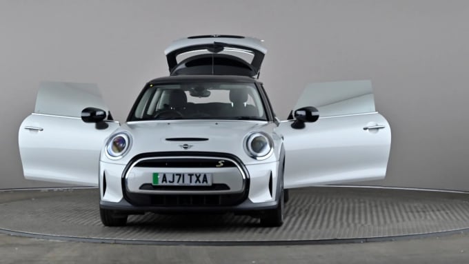 2022 Mini Hatch