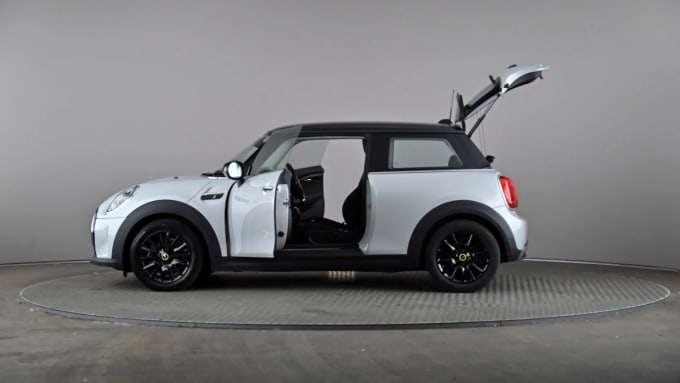2022 Mini Hatch