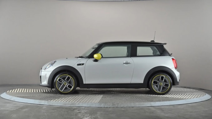 2022 Mini Hatch