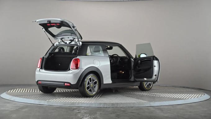 2022 Mini Hatch