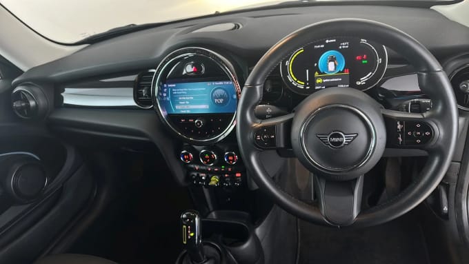 2022 Mini Hatch