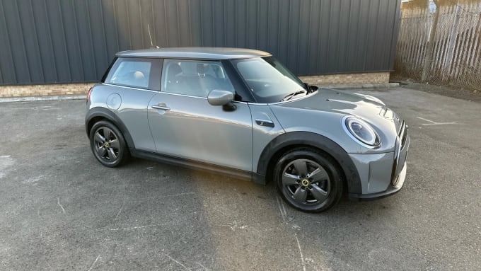 2022 Mini Hatch