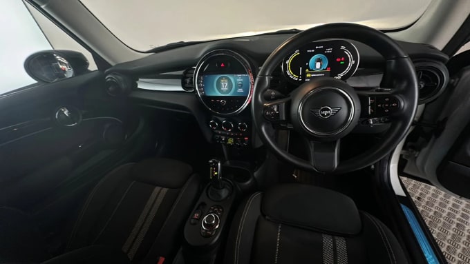 2021 Mini Hatch