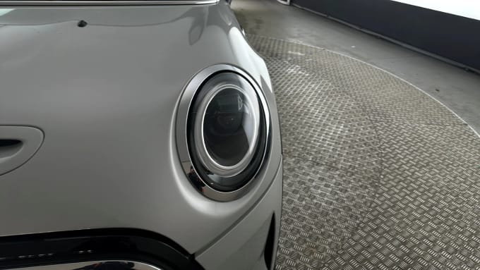 2021 Mini Hatch