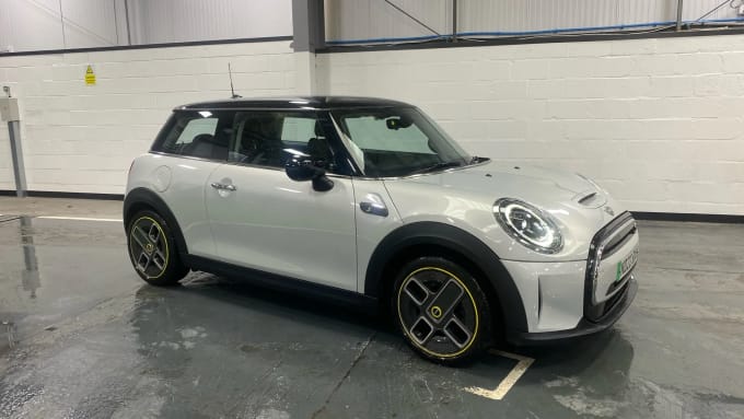 2022 Mini Hatch