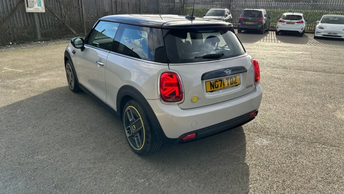 2022 Mini Hatch