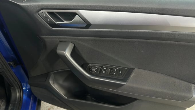 2023 Volkswagen T-roc