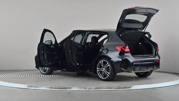 2021 BMW 1 Series