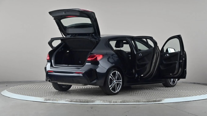 2021 BMW 1 Series