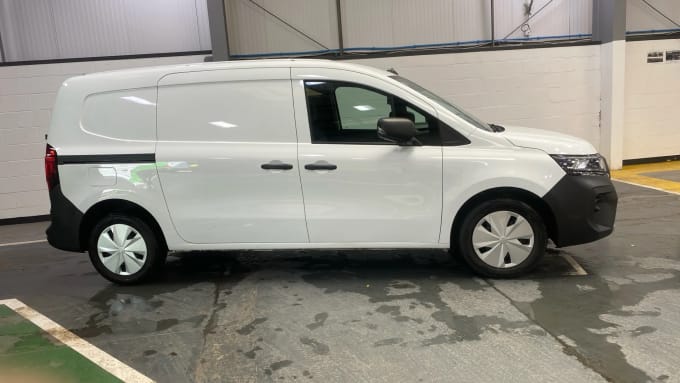 2024 Nissan Townstar