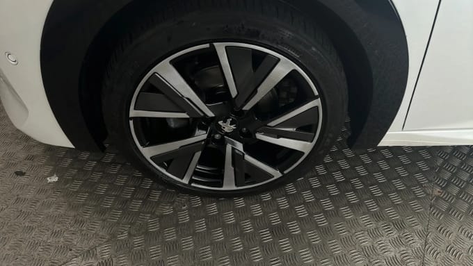 2021 Peugeot 208
