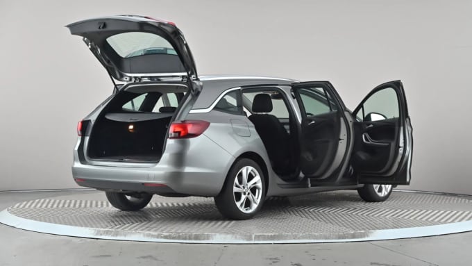 2020 Vauxhall Astra
