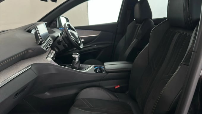 2021 Peugeot 5008