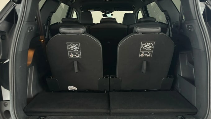 2021 Peugeot 5008