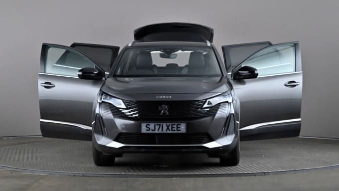 2021 Peugeot 5008