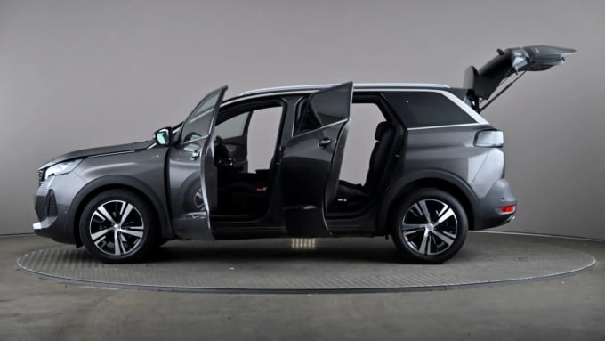 2021 Peugeot 5008