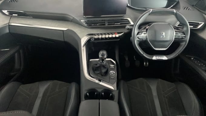 2021 Peugeot 5008