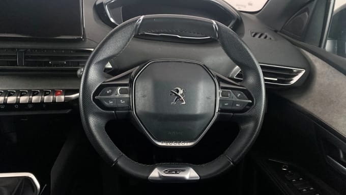 2021 Peugeot 5008