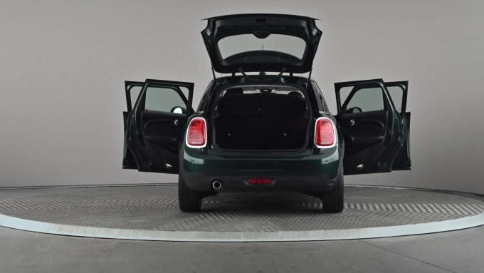 2018 Mini Hatch