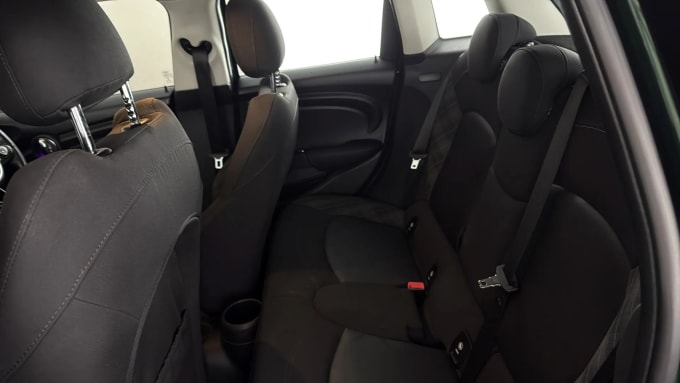 2018 Mini Hatch